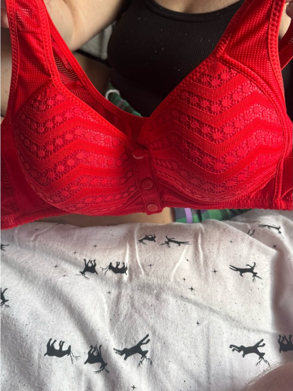 Red Lace Front-Closure Wireless Bra - Women